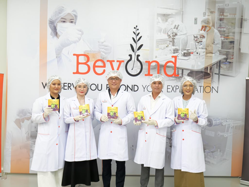 BAN LÃNH ĐẠO CÔNG TY TRÍ TUỆ POWER THĂM NHÀ MÁY SẢN XUẤT TẠI THÁI LAN